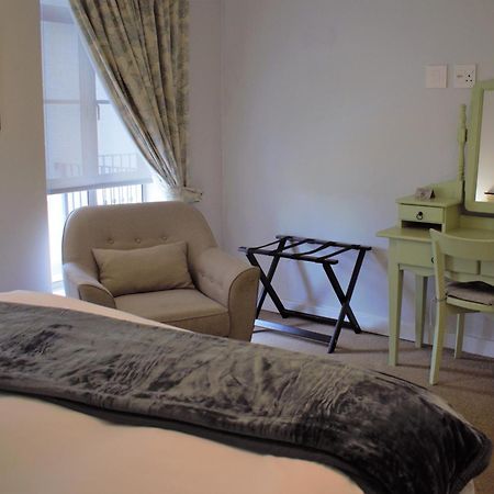 Spacious, Modern & Convenient Франсгук Екстер'єр фото