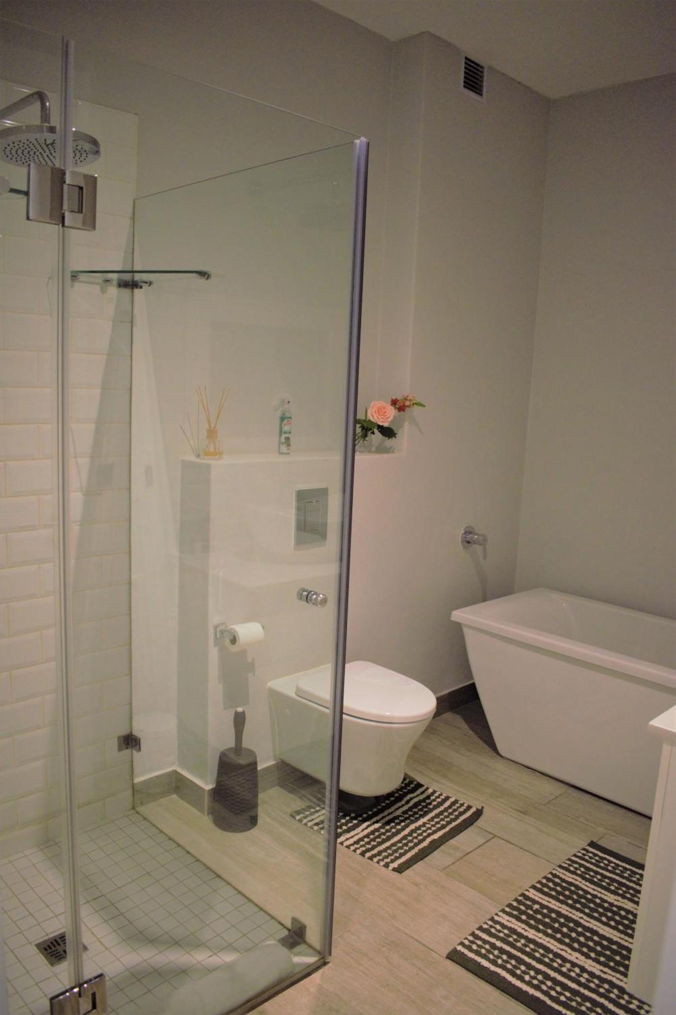 Spacious, Modern & Convenient Франсгук Екстер'єр фото